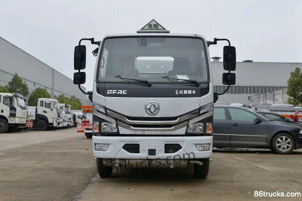 Dongfeng Duolika D5 115 hp 4X2(6 wheels) fuel tanker truck (Chufei brand) (China VI) Exterior (2) | 86Trucks