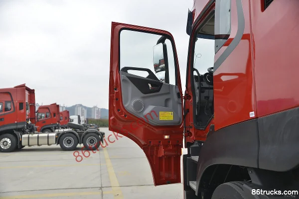 Dongfeng Commercial Vehicle Tianlong KL Heavy Truck 430 hp 6X4(10 wheels) Tractor Truck Cab (1) | 86Trucks