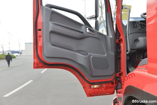 JAC Dewos Q9 195 hp 4X2(6 wheels) 6.78m Single Row Flatbed Cargo Truck (China VI) Cab (2) | 86Trucks