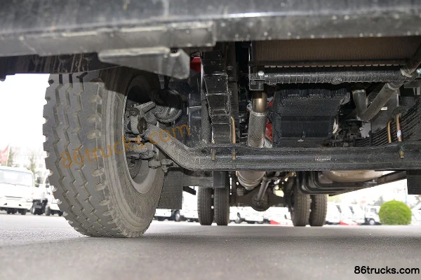 JAC Dewos Q9 195 hp 4X2(6 wheels) 6.78m Single Row Flatbed Cargo Truck (China VI) Chassis (2) | 86Trucks