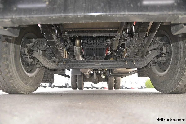JAC Dewos Q9 195 hp 4X2(6 wheels) 6.78m Single Row Flatbed Cargo Truck (China VI) Chassis (1) | 86Trucks