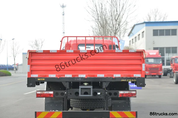 JAC Dewos Q9 195 hp 4X2(6 wheels) 6.78m Single Row Flatbed Cargo Truck (China VI) Body (3) | 86Trucks
