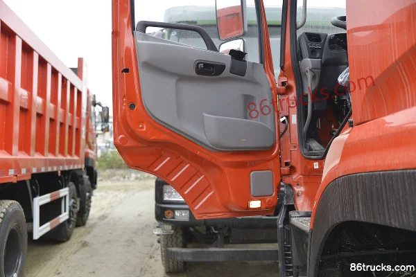 Dongfeng Commercial Vehicle Tianlong KC Heavy Truck 350hp 8X4(12 wheels) 6m Dump Truck Cab (2) | 86Trucks