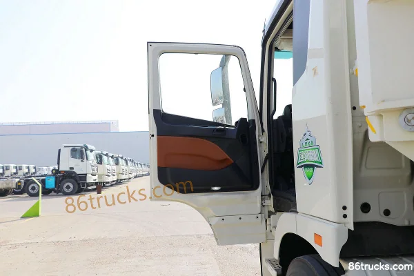 Foton AumanEST 470hp 8X4(12 wheels) L10 62m concrete pump truck (Leisa brand) Cab (1) | 86Trucks
