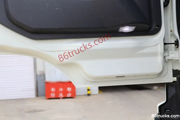 Foton Auman GTL version qualité 8X4(12 roues) camion malaxeur électrique pur (marque Leisa) Cabine (2) | 86Trucks