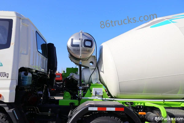 Foton Auman ETX 340 ch 8X4(12 roues) 7,87 m³ camion malaxeur (marque Loxa) Carrosserie (3) | 86Trucks