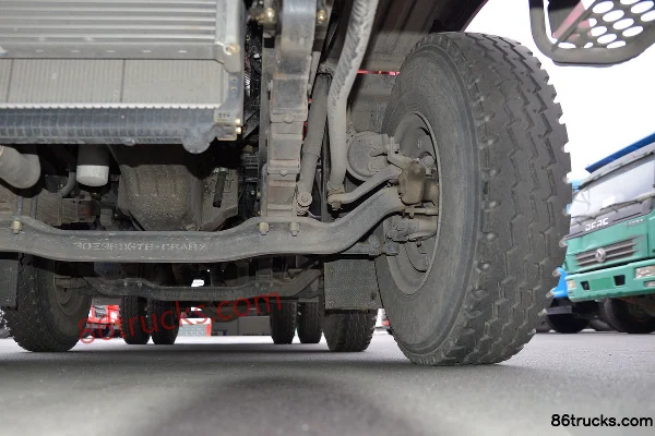 Dongfeng F5 220hp 6X2(8 wheels) 4.8m dump truck Chassis (3) | 86Trucks