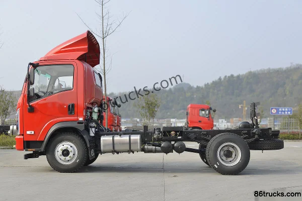 Sanhuan Shitong T3 Chuangke 130hp 4X2(6 wheels) 4.15m single-row van light truck (Weichai) Exterior (3) | 86Trucks
