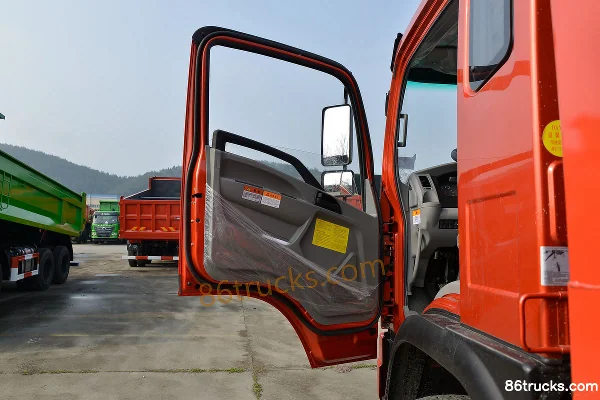 Dayun G6 camion moyen 140 ch 4X2(6 roues) 3,75 m camion benne Cabine (1) | 86Trucks