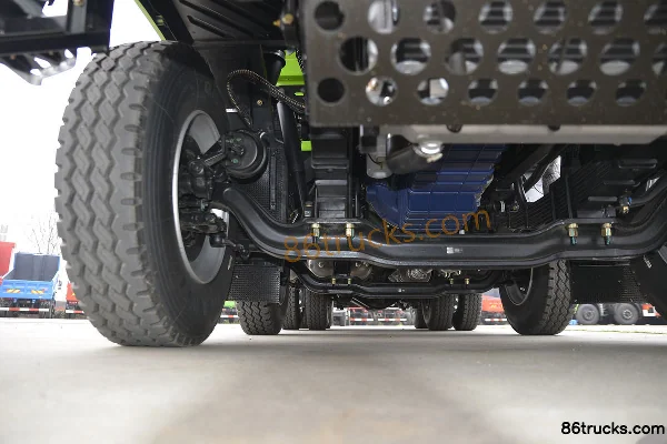 Dayun N6 Heavy Truck 300 hp 8X4(12 wheels) 5.8m Dump Truck Chassis (2) | 86Trucks