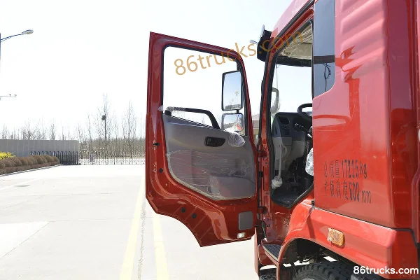 Kama Yunteng 163 hp 6X2(8 wheels) 6.8m flatbed cargo truck (China VI) Cab (1) | 86Trucks