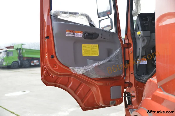 Dayun F6 Heavy Truck 220 hp 6X2(8 wheels) 4.8 m dump truck Cab (2) | 86Trucks