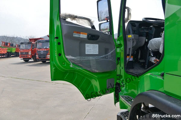 Dayun Fengdu 220hp 6X2(8 wheels) 4.8m dump truck Cab (2) | 86Trucks