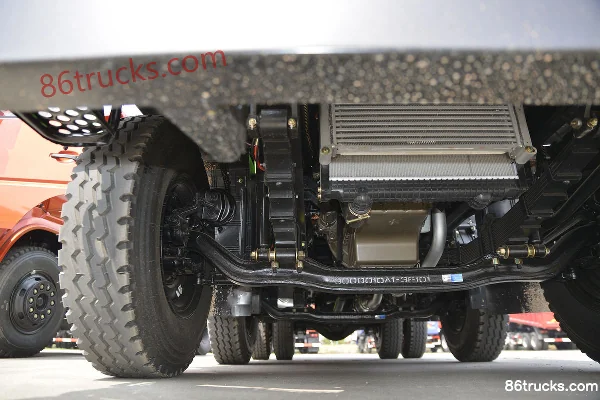 Dayun Fengdu 220hp 6X2(8 wheels) 4.8m dump truck Chassis (2) | 86Trucks