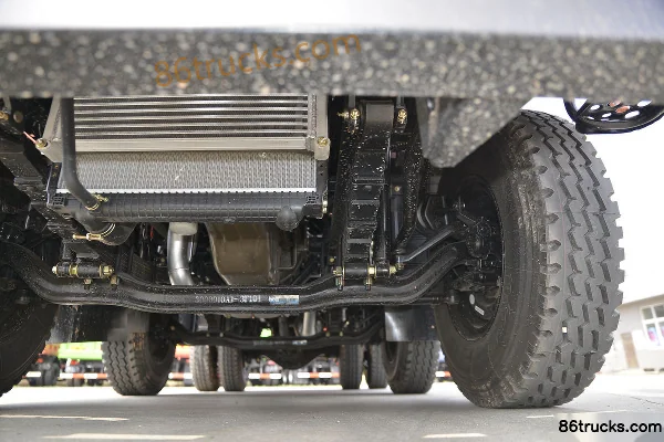 Dayun F6 Medium Truck 220 hp 6X2(8 wheels) 5.2m Dump Truck Chassis (3) | 86Trucks