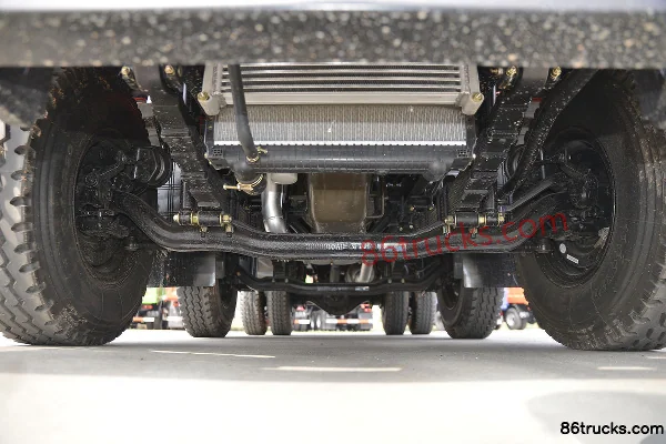 Dayun F6 Medium Truck 220 hp 6X2(8 wheels) 5.2m Dump Truck Chassis (1) | 86Trucks