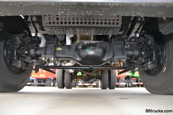 Dayun Zhisheng Medium Truck 180 hp 4X4(6 wheels) 4.6 m dump truck Chassis (1) | 86Trucks