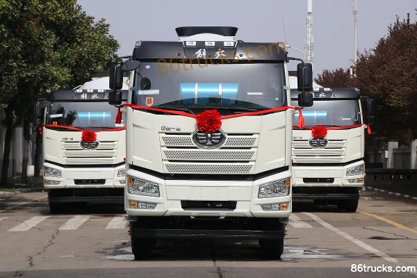 FAW Jiefang J6P camion malaxeur 375 ch 8X4(12 roues) 7,62 m³ (marque Lingyu) Extérieur (2) | 86Trucks