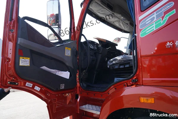 FAW Jiefang J6P camion lourd 6X4(10 roues) tracteur routier électrique pur à échange de batterie Cabine (1) | 86Trucks
