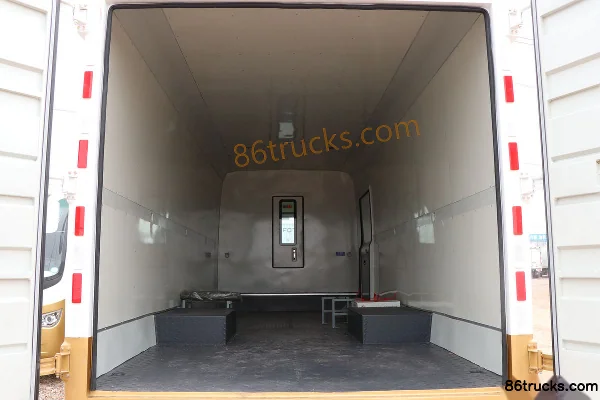 Dongfeng 140 hp 3-seat Box Van (China VI) Cargo Box (2) | 86Trucks