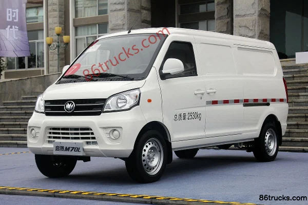 Fujian Qiteng M70L Basic Manual 91 hp 1.5L Van Exterior (3) | 86Trucks