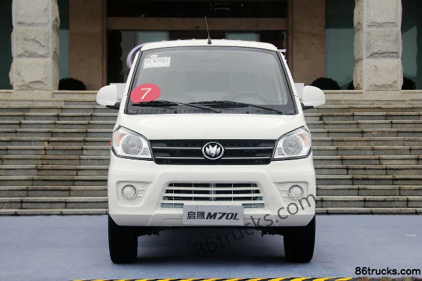 Fujian Qiteng M70L Basic Manual 91 hp 1.5L Van Exterior (2) | 86Trucks