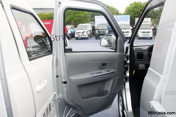 XINLONGMA Qiteng N30 Comfort 1.3L 91 ch 4X2(6 roues) 2.8m Camion plateau simple cabine (China VI) (1) | 86Trucks