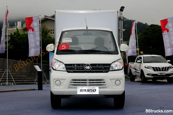 XINLONMA Qiteng N50 Comfort 1.5L 116hp 4X2(6 wheels) 2.7m Single Row Van Truck (China VI) Exterior (2) | 86Trucks