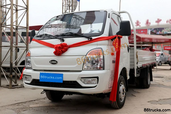 Kama Ruihang X1 2L CNG 122hp 4X2(6 wheels) Mengwo 5-speed 4.02m single-row panel van micro truck Exterior (3) | 86Trucks