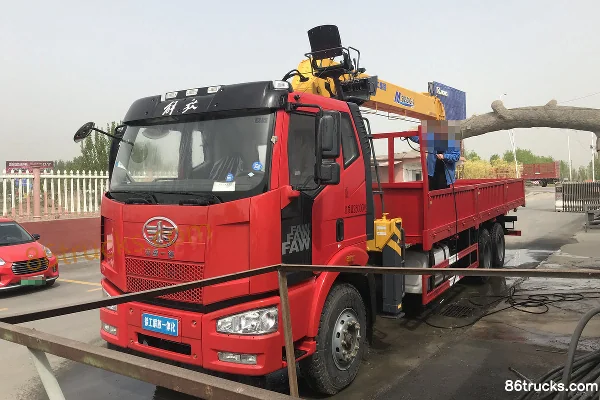 FAW Jiefang J6M 280 hp 6X4(10 wheels) truck-mounted crane (XCMG brand) Exterior (2) | 86Trucks