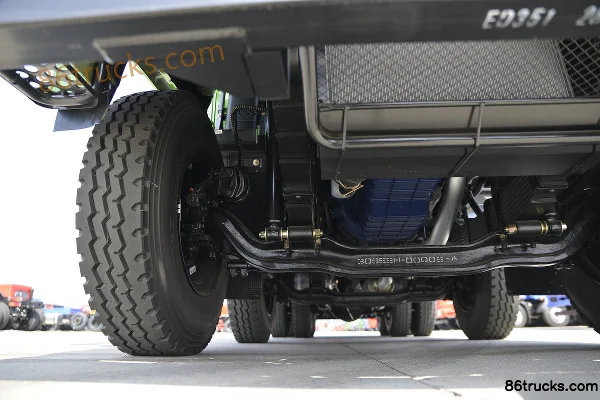 Sanhuan Shitong Haolong heavy truck 300hp 8X4(12 wheels) 5.6m dump truck (flat top) Chassis (2) | 86Trucks
