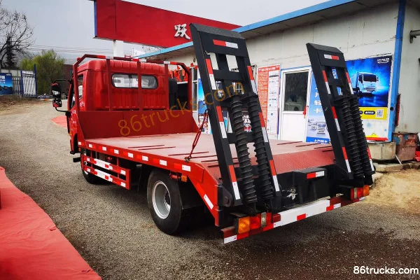 Yuejin Yuejin Kaituo X500 Light-duty Truck flatbed truck