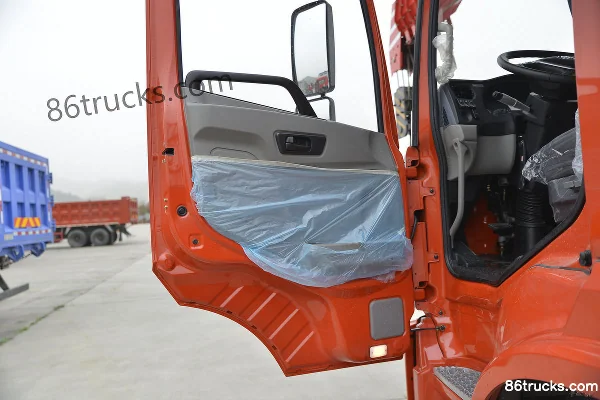 Sanhuan Shitong Haolong 270hp 6X4(10 wheels) truck-mounted crane (SANY Palfinger) Cab (2) | 86Trucks