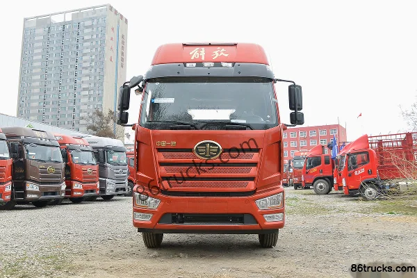 FAW Jiefang J6L Classic Edition 240hp 4X2(6 wheels) 5.8m stake truck (high roof) Exterior (2) | 86Trucks