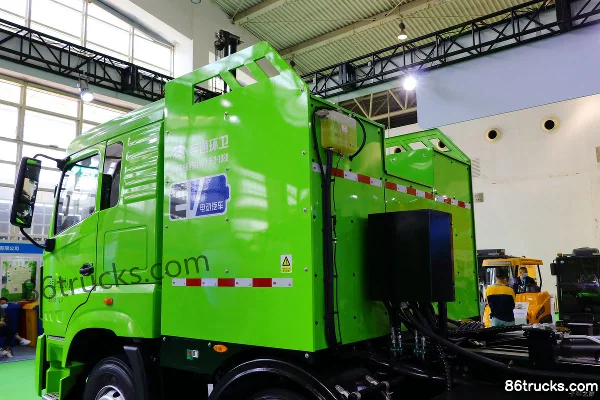 Yutong W32 32T 8X4(12 wheels) Electric Hook Lift Garbage Truck Body (1) | 86Trucks