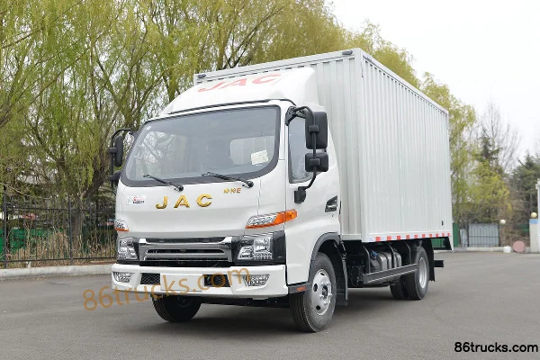 JAC Shuailing E cabine moyenne 130 ch 4X2(6 roues) fourgon léger à cabine simple 4,15 m (China VI) Extérieur (3) | 86Trucks