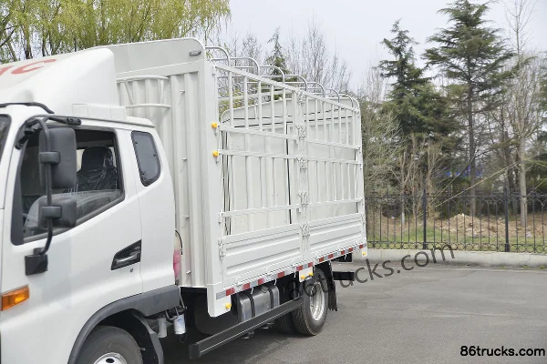 JAC Shuailing E Medium Body 160 hp 4X2(6 wheels) 3.89m semi-row stake-side light truck (China VI) (1) | 86Trucks