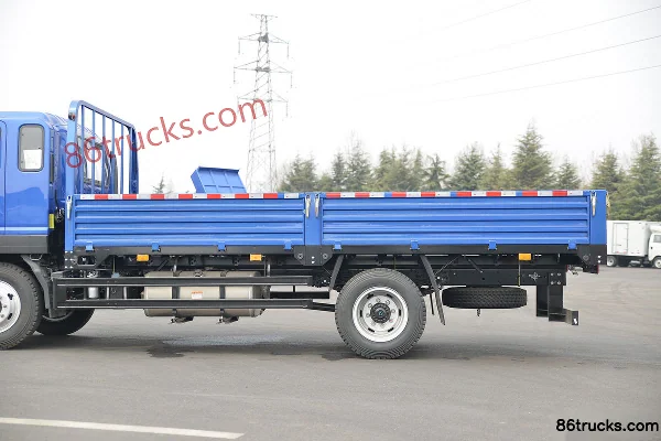 JAC Dewos V8 Grand Taurus mini 170 ch 4X2(6 roues) 5.48 m camion porteur à ridelles à cabine demi-avancée (China VI) Carrosserie (2) | 86Tru