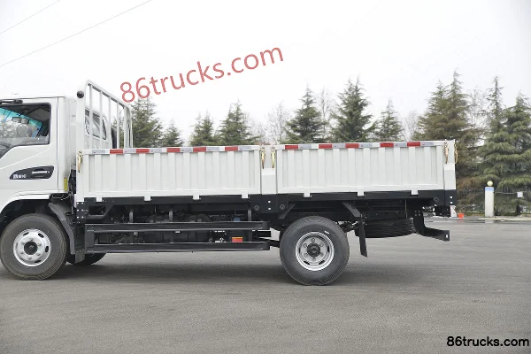 JAC Kangling J6 Luxury Edition 180hp 4X2(6 wheels) 5.175m Single Row Flatbed Light Truck (China VI) Body (1) | 86Trucks
