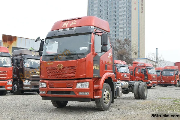 FAW Jiefang J6L Medium Truck Leading Edition 2.0 Green Pass 240hp 4X2(6 wheels) 6.75m barn-type cargo truck Exterior (3) | 86Trucks