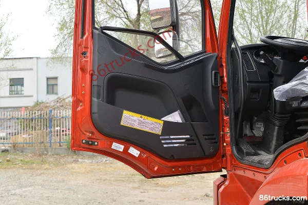 FAW Jiefang J6L Medium Truck Leading Edition 2.0 Green Pass 240hp 4X2(6 wheels) 6.75m barn-type cargo truck Cab (2) | 86Trucks