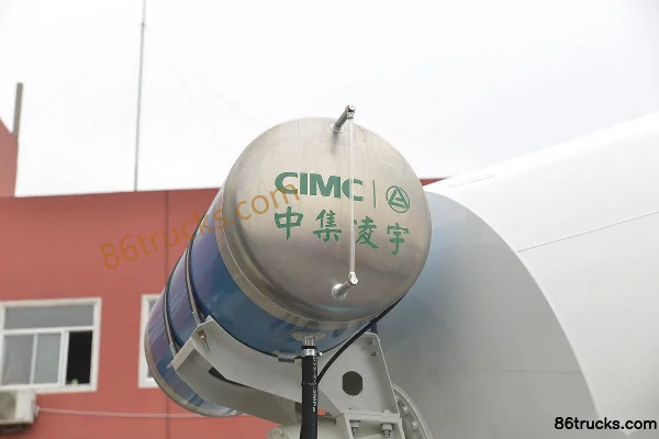 FAW Jiefang J6P 375hp 8X4(12 wheels) 7.86m³ concrete mixer truck (Lingyu brand) Body (3) | 86Trucks