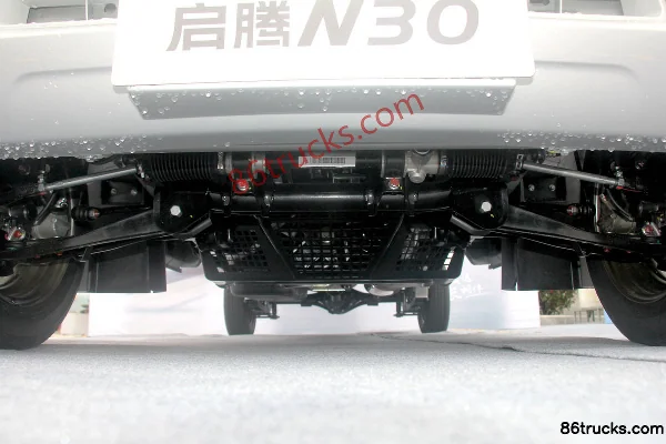 XINLONGMA Qiteng N30 Comfort Type 1.3L 91hp 4X2(6 wheels) 2.8m Single Row Stake Truck (China VI) Chassis (1) | 86Trucks