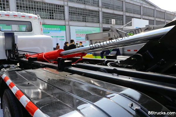 BYD T9 6X4(10 wheels) Electric Container Detachable Garbage Truck (Zoomlion Brand) Chassis (1) | 86Trucks