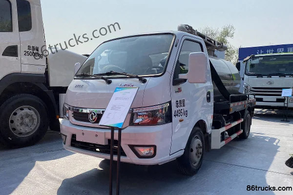 Dongfeng T5 95 hp 4X2(6 wheels) Fecal Suction Truck (Zoomlion Brand) (China VI) Exterior (2) | 86Trucks