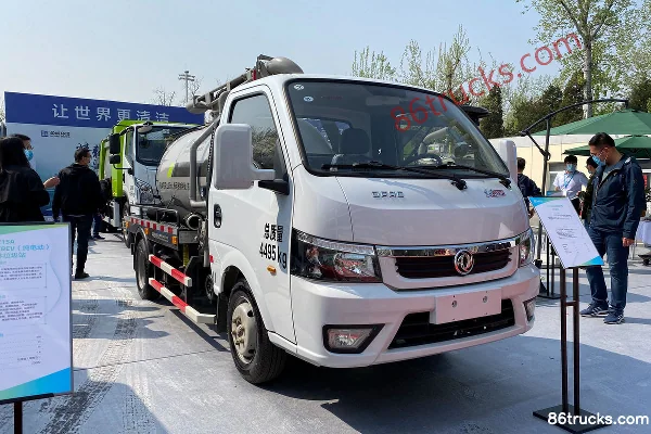 ZOOMLION ZOOMLION Dongfeng chassis suction/septic tank truck