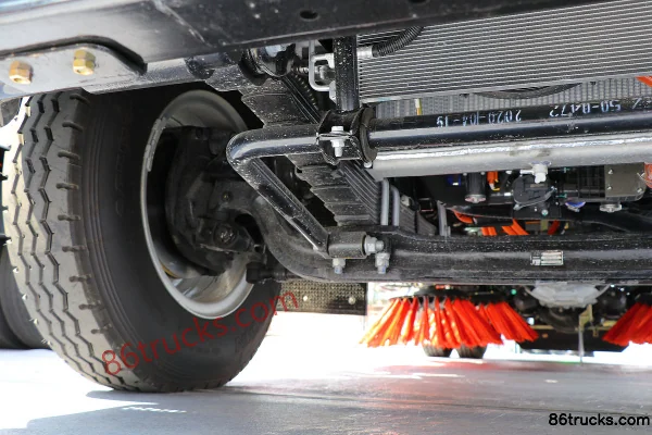 Yuejin FH500 4X2(6 wheels) fuel cell sweeper truck (Fulong Continental) Chassis (2) | 86Trucks