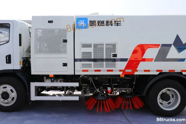 Yuejin FH500 4X2(6 wheels) fuel cell sweeper truck (Fulong Continental) Chassis (2) | 86Trucks