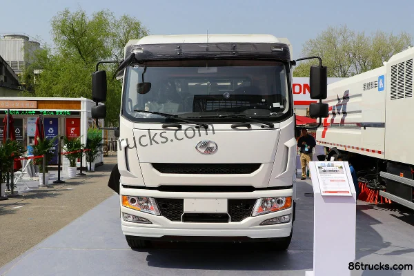 Yuejin FC500 4X2(6 wheels) fuel cell washing and sweeping truck (Fulong Continental) Exterior (2) | 86Trucks