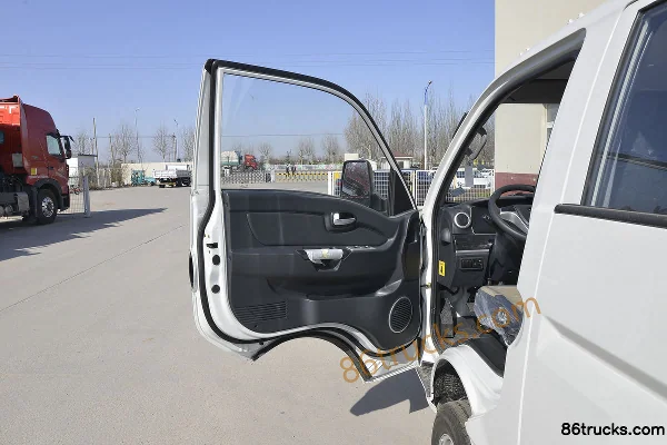 Kama Ruihang X1 2L CNG 122hp 4X2(6 wheels) Mengwo 5-Speed 3m Double Row Flatbed Mini Truck Cab (1) | 86Trucks